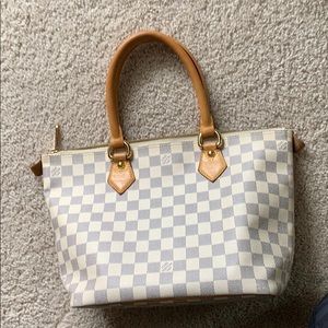 SOLD💝 
Louis Vuitton Small tote